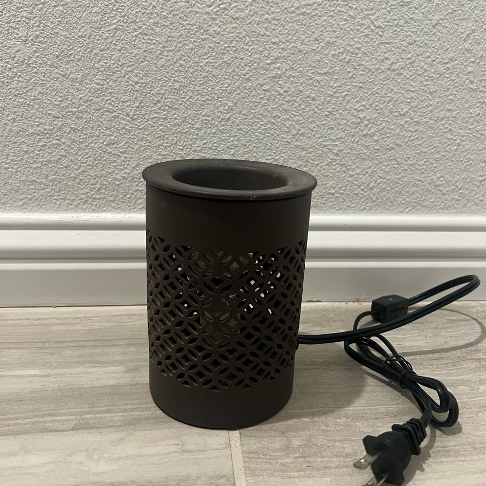 Wax warmer